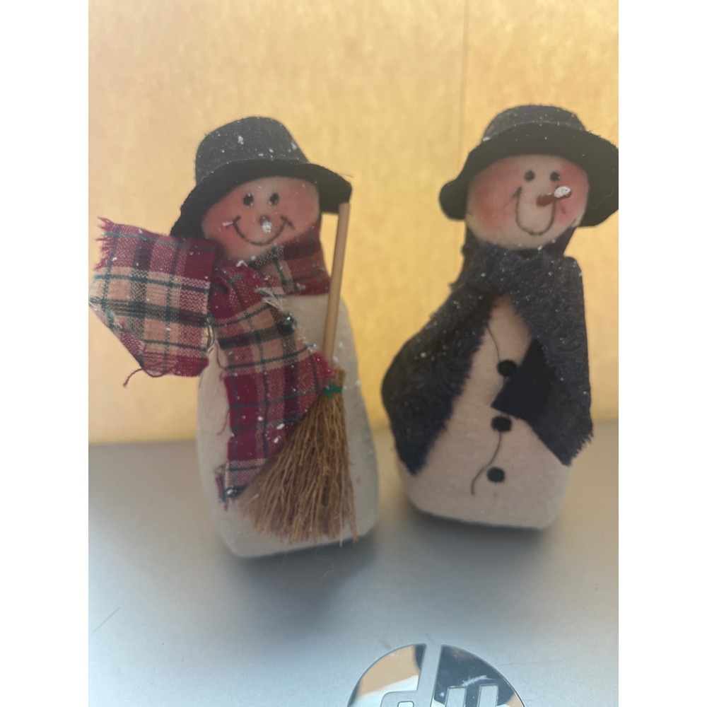 Primitive Snowman Figurines Set of 2 Rustic Christmas Decor Fabric 5 Inch